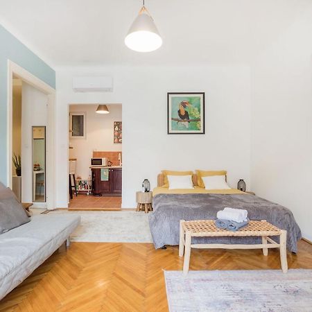 Modern Flat In Heritage District Near The City Center Budapest Exterior photo