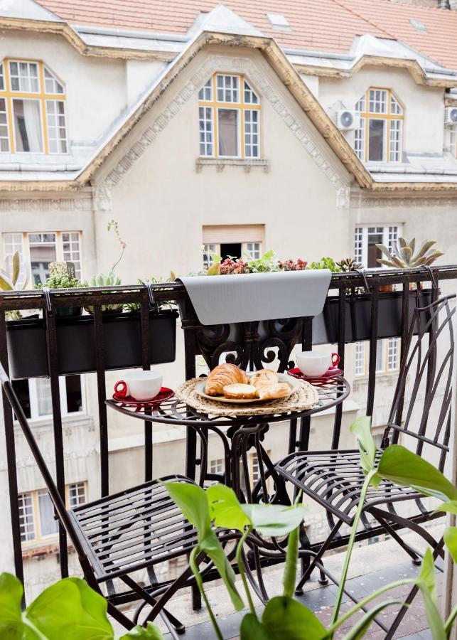 Modern Flat In Heritage District Near The City Center Budapest Exterior photo