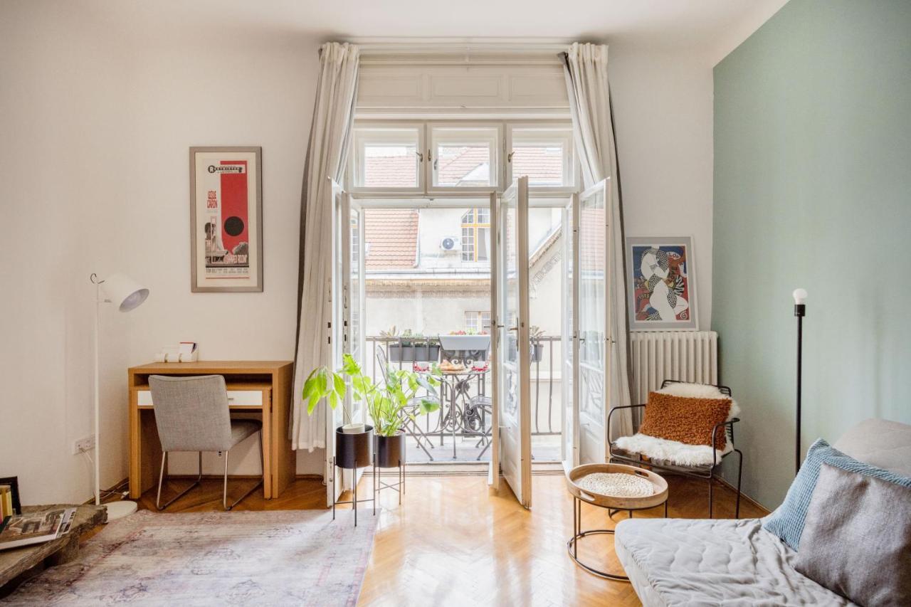 Modern Flat In Heritage District Near The City Center Budapest Exterior photo